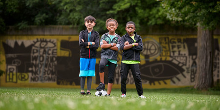 Garmin VívoFit junior 3 – brățara care îl scoate pe copil afară