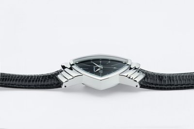 Hamilton Ventura Quartz H24411732 (Men in Black)