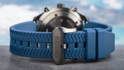 Citizen Promaster Satellite-Wave Eco-Drive Diver's CC5006-06L (+ náhradní řemínek)