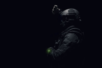 Garmin Tactix 7 Pro Solar Sapphire Ballistics Edition curea din nylon neagră (+ curea de rezervă)