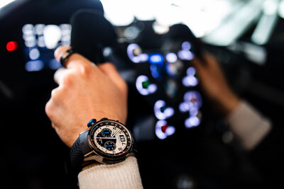 Edox Chronorally Chronograph 38001-tinnbu-bn BMW Limited Edition 2000buc (+ curea de rezervă)