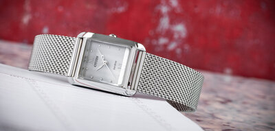 Citizen Elegant Eco-Drive EW5590-62A (+ curea de schimb)