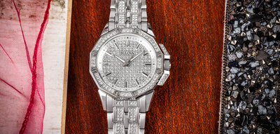 Bulova Crystal Octava 96L305
