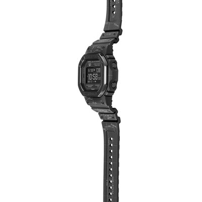 Casio G-Shock G-Squad DW-H5600EX-1ER (+ 2x curea de schimb)