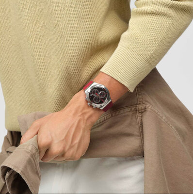 Swatch Crimson Carbonic Red YVS524