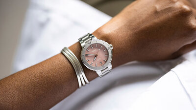 Oris Aquis Date Blush Pink Automatic 01 733 7770 4158-07 8 18 05P