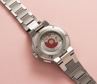 Oris Aquis Date Upcycle Automatic 01 733 7787 4150-07 8 22 04PEB