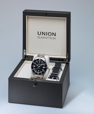 Union Glashütte Belisar Date Sport D009.907.11.057.00 (+ curea de schimb)