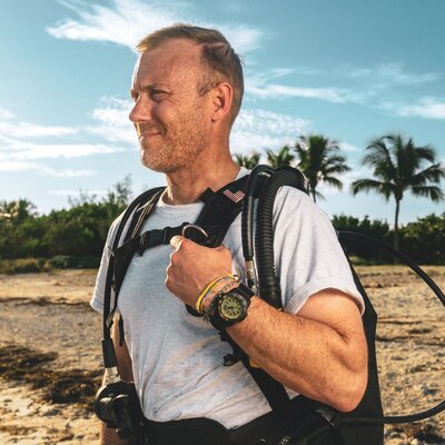 Luminox Navy SEAL XS.3517.NSF.SET Foundation (+ curea de schimb)