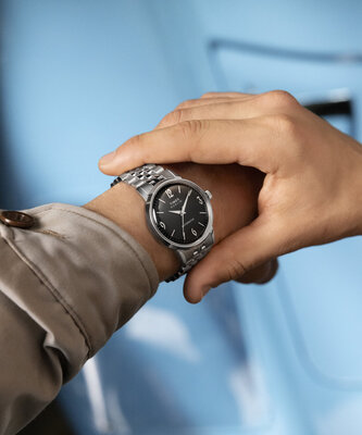 Timex Marlin TW2W93200UK