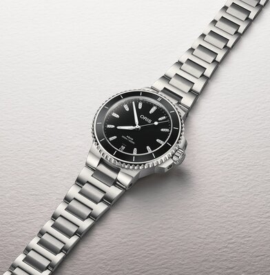 Oris Aquis Date Diamonds Automatic 01 733 7792 4194-07 8 19 05P