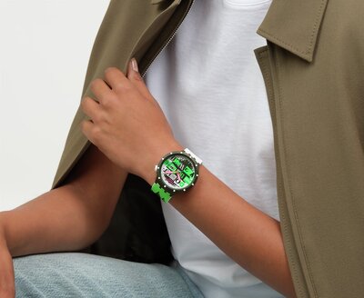 Swatch Lash Out SB03B701