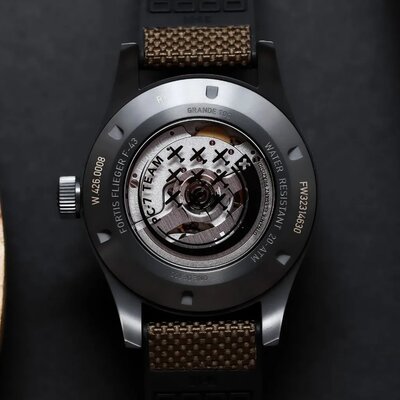 Fortis Flieger F-43 Triple-GMT Automatic COSC Chronometer F4260004 Limited Edition 100pcs (+ curea de rezervă)