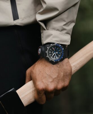 Luminox Land Recon Nav Spec XL.8833