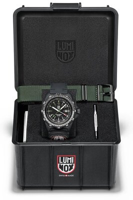 Luminox Land Recon Nav Spec XL.8837.SET (+ curea de rezervă)