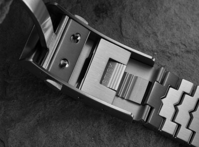 Prim Orlík 42 Meteorit Manufacture Automatic 95-112-557-00-1 Limited Edition 50pcs "Temný vesmír"