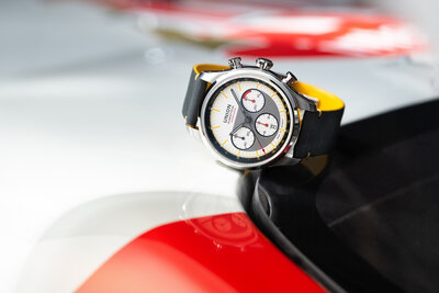 Union Glashütte Belisar Chronograph D009.427.18.011.09 Silvretta Classic 2026 Limited Edition 200pcs (+ 2 curele de rezervă)
