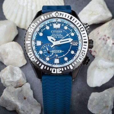 Citizen Promaster Satellite-Wave Eco-Drive Diver's CC5006-06L (+ náhradní řemínek)
