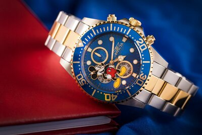 Invicta Disney Mickey Mouse Quartz Chronograph 27390 Limited Edition 999buc