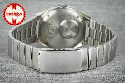 Timex x CocaCola Q Reissue TW2V25800QY