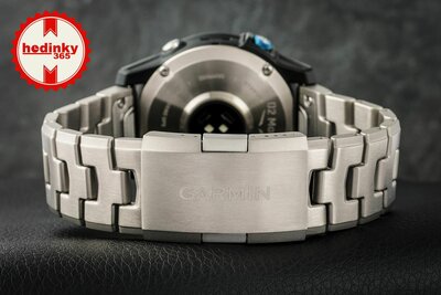 Garmin D2 Mach 1, Vented Titanium Bracelet (+ curea de rezervă)