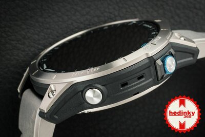 Garmin D2 Mach 1, Vented Titanium Bracelet (+ curea de rezervă)