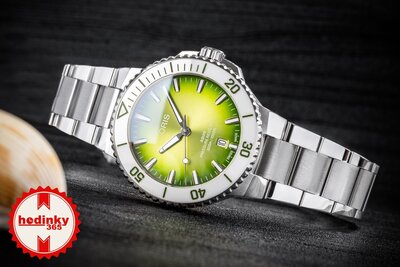 Oris Aquis Date Taste of Summer Automatic 01 733 7787 4137-07 8 22 04PEB