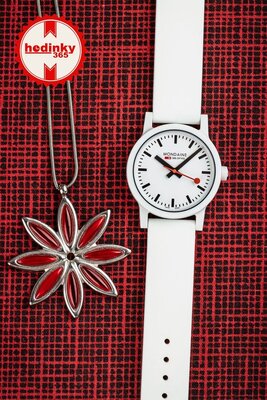 Mondaine Essence Quartz MS1.32110.RA